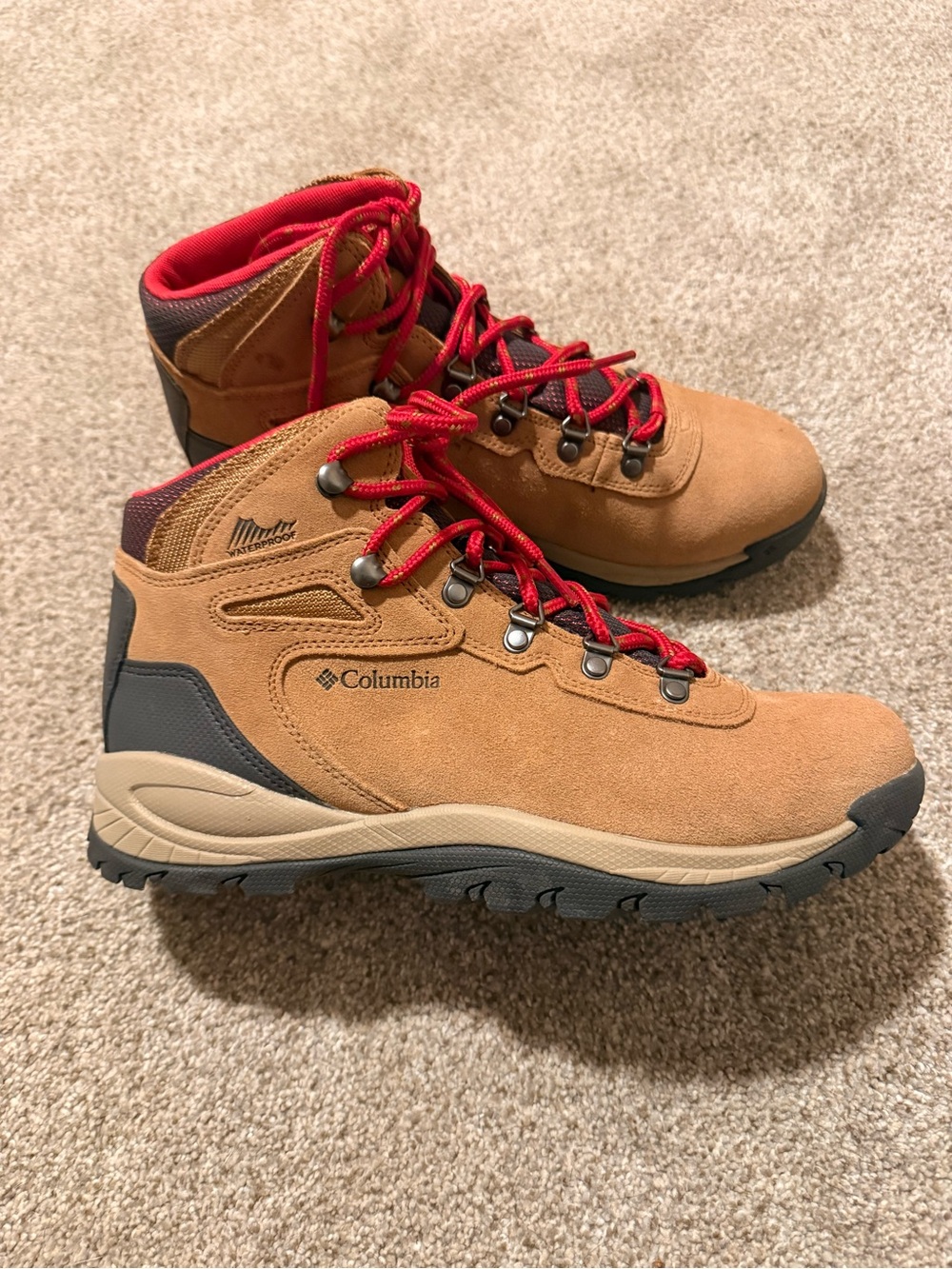 Columbia Tan Suede Hiking Boots with Red Laces